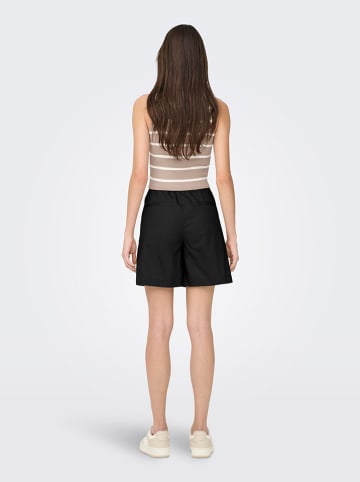 ONLY Shorts in Schwarz