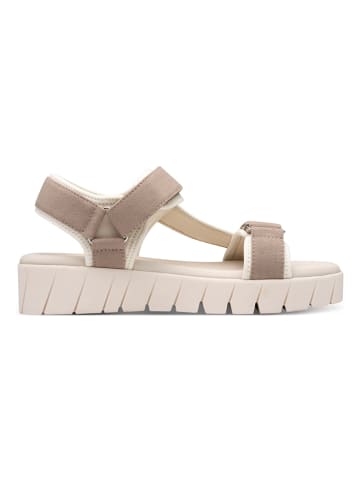 s.Oliver Sandalen in Beige