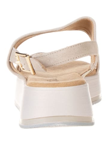 s.Oliver Leder-Sandaletten in Beige