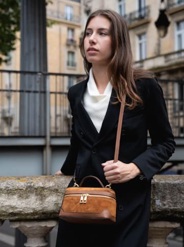 maison héritage PARIS Leder-Umhängetasche "Simos Suede" in Camel - (B)21 x (H)13 x (T)9 cm