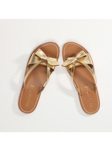 CALANK Leren teenslippers goudkleurig