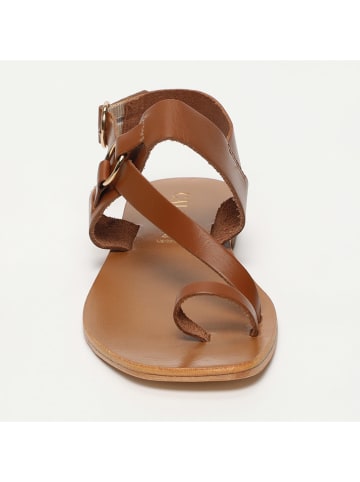 CALANK Leder-Zehensandalen in Hellbraun