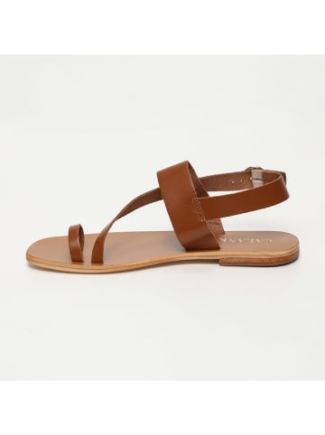 CALANK Leder-Zehensandalen in Hellbraun