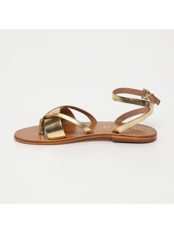 CALANK Leren teensandalen goudkleurig