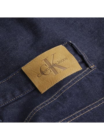 Calvin Klein Dżinsy - Regular fit - w kolorze granatowym