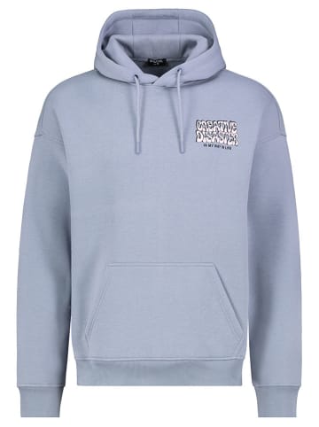 Authentic Style Bluza w kolorze błękitnym