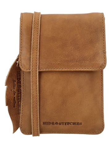 HIDE & STITCHES Leder-Handytasche in Hellbraun - (B)13 x (H)19 x (T)2 cm