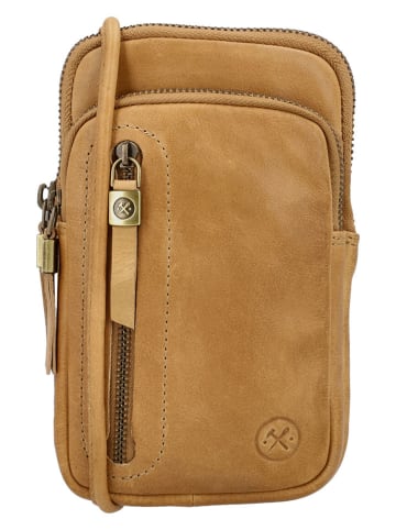 HIDE & STITCHES Leder-Handytasche in Hellbraun - (B)11 x (H)19 x (T)2 cm