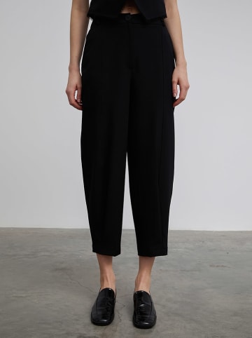 BGN Hose in Schwarz