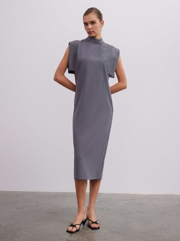 BGN Kleid in Anthrazit