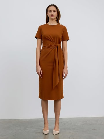 BGN Kleid in Cognac