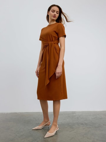 BGN Kleid in Cognac