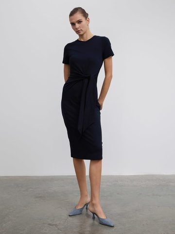 BGN Kleid in Dunkelblau