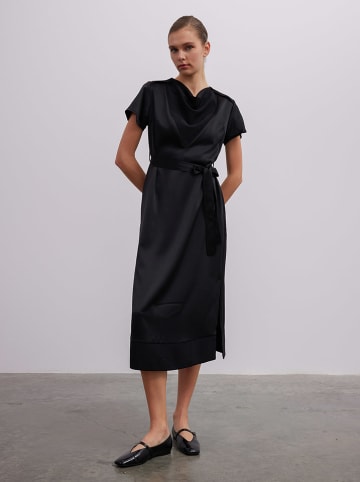 BGN Kleid in Schwarz