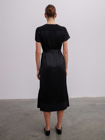 BGN Kleid in Schwarz