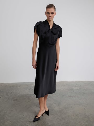 BGN Kleid in Schwarz