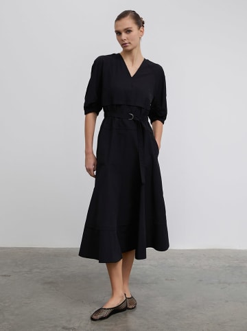 BGN Kleid in Schwarz