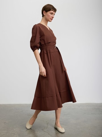 BGN Kleid in Dunkelbraun