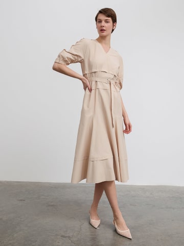 BGN Kleid in Sand