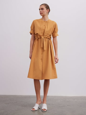 BGN Kleid in Camel