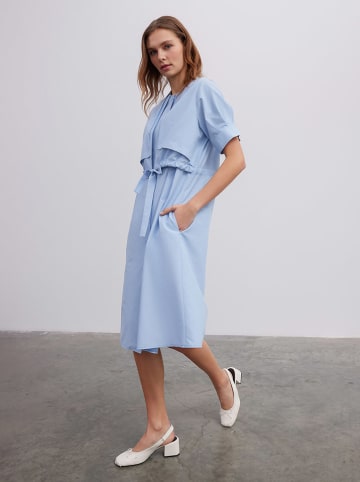 BGN Kleid in Hellblau