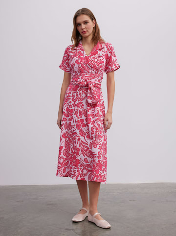 BGN Kleid in Rosa/ Pink