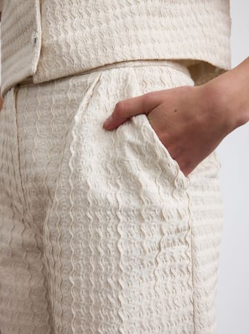 BGN Bermudas in Creme