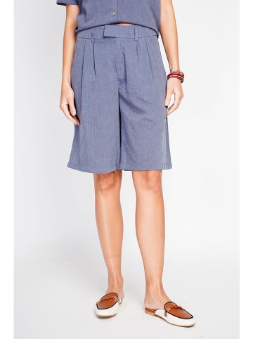 William de Faye Bermudas in Blau