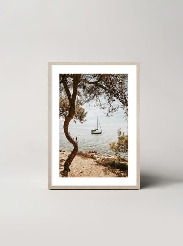 Ars Longa Ingelijste kunstdruk "Yacht by the shore" - (L)70 x (B)50 cm