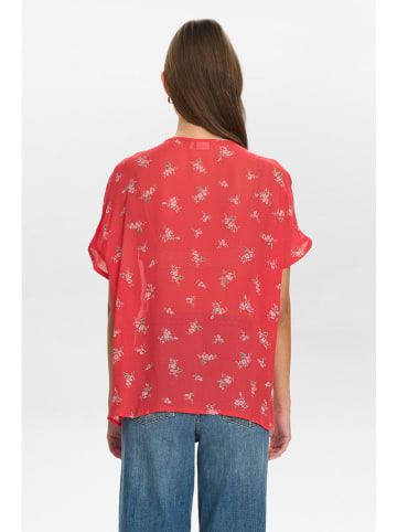 NÜMPH Bluse in Rot/ Bunt