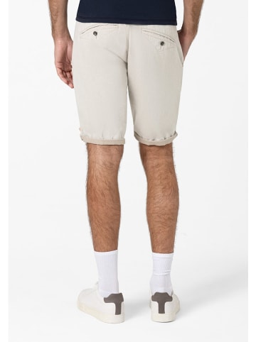 Timezone Shorts in Creme