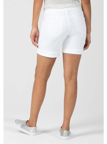 Timezone Shorts in Weiß