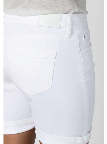 Timezone Shorts in Weiß
