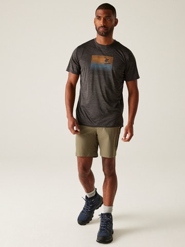 Regatta Funktionsshorts "Mountain II" in Khaki