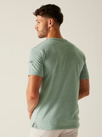 Regatta Shirt "Benlie" in Grün