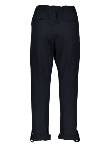 Roxy Hose in Schwarz