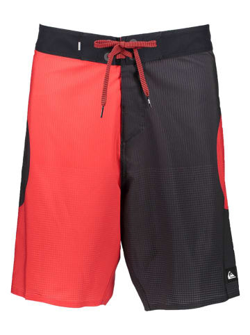 Quiksilver Badeshorts in Rot/ Schwarz