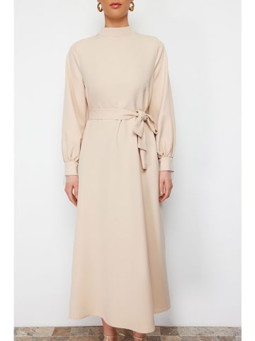 trendyol Kleid in Sand
