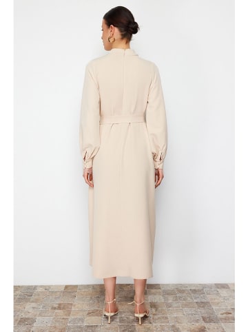 trendyol Kleid in Sand
