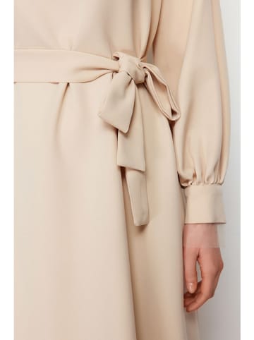 trendyol Kleid in Sand