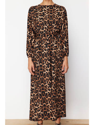 trendyol Kleid in Camel/ Schwarz