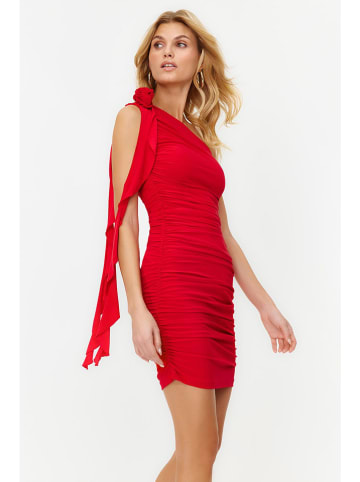 trendyol Kleid in Rot