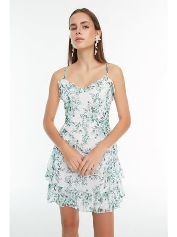 trendyol Kleid in Weiß/ Mint