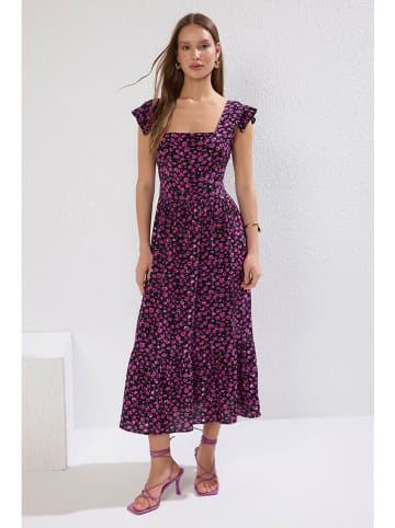 trendyol Kleid in Schwarz/ Lila