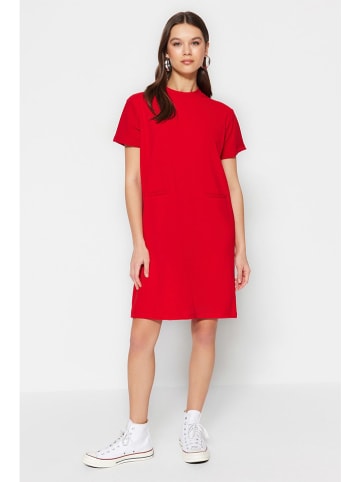 trendyol Kleid in Rot