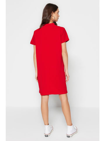 trendyol Kleid in Rot