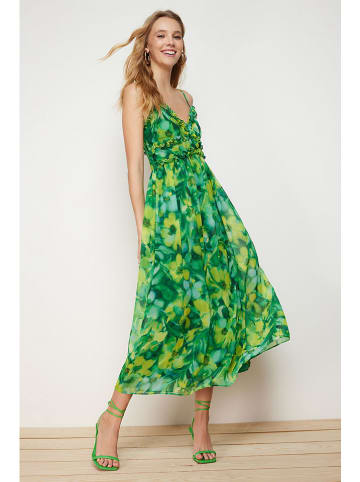 trendyol Kleid in Gelb/ Grün