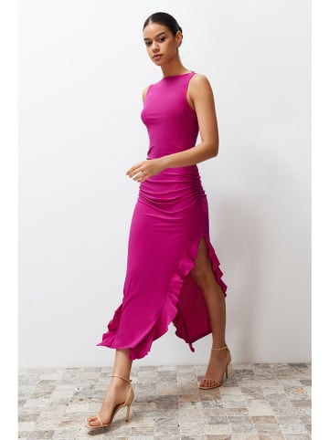 trendyol Kleid in Pink