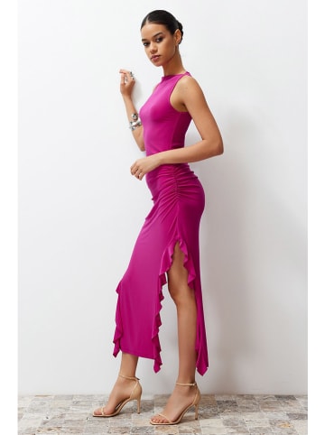 trendyol Kleid in Pink