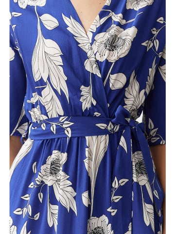 trendyol Kleid in Blau/ Weiß